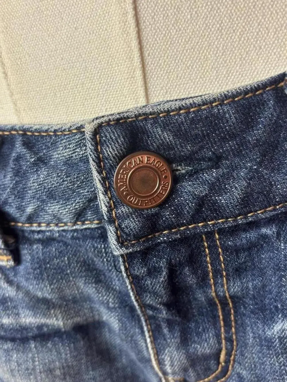 American Eagle low rise dark wash denim mini shorts sz 2 cotton distressed